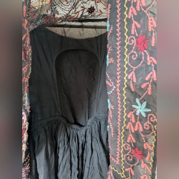 Free People Batiste Frida Black Embroidered Mini Dress Bell Sleeve S Small - Picture 16 of 16